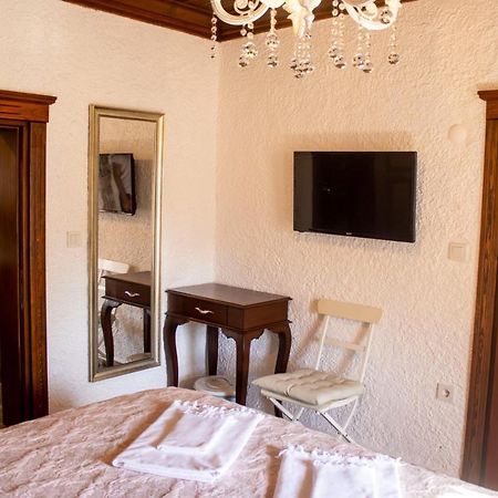Villa Teos Otel İzmir Buitenkant foto