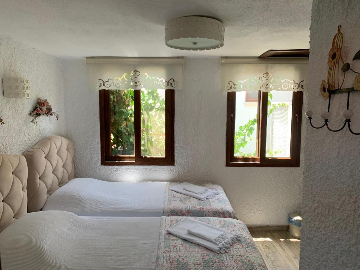 Villa Teos Otel İzmir Buitenkant foto